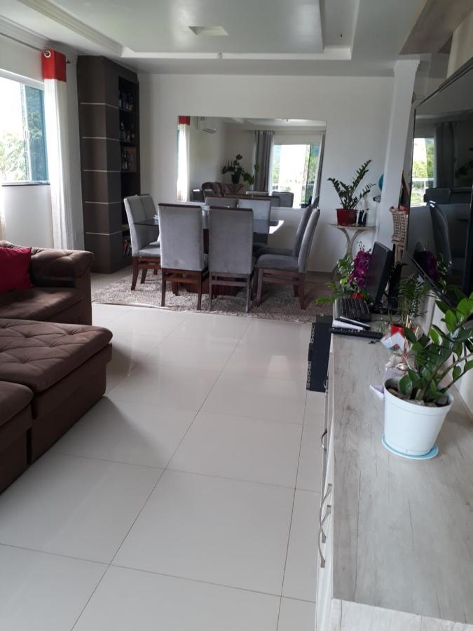 Residencial Helena Cobertura Bombinhas
