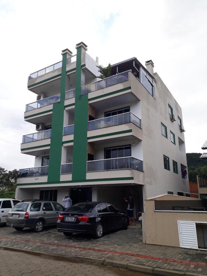 Residencial Helena Cobertura * Bombinhas